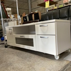 ホワイトテレビボード　キャスター付きの画像