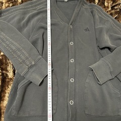 adidasカーディガンMの画像