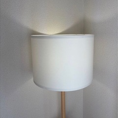 IKEA　LAUTERSフロアランプの画像
