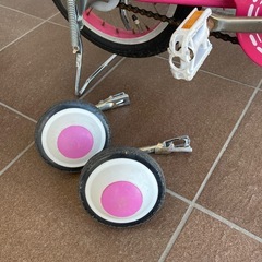 幼児用　子供用　自転車　14インチ　ピンクの画像