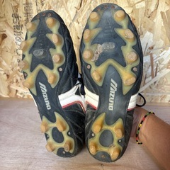 ミズノ サッカースパイク 25.5センチ
の画像