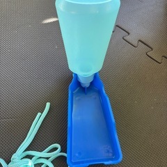 わんちゃんのお散歩でお水あげるやつの画像