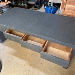 陶芸家が使っていた作業台　　　　の画像