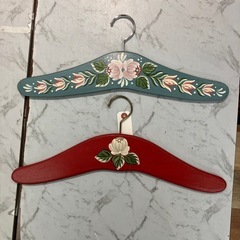 トールペイント　ハンガー２個セット　一点物の画像