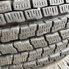 ♪軽トラ  スタッドレスタイヤ145/R12LT・4本その4♪(タイヤのみ)の画像