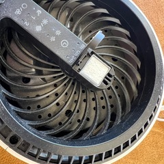 空気清浄機 ほぼ未使用 替フィルター付きの画像