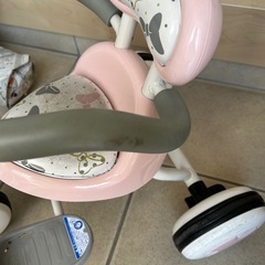 ディズニー　ミニーちゃん三輪車
の画像