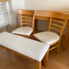 【状態良好】4人掛けダイニングテーブルの画像