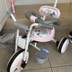 ディズニー　ミニーちゃん三輪車
の画像