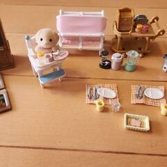 シルバニアファミリー　ハンバーガーワゴンと家具達の画像