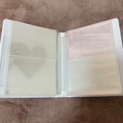 ケアベアのカードケースの画像