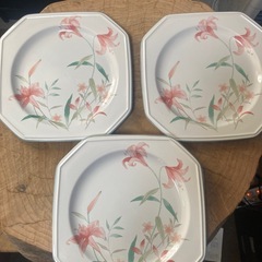 MIKASAのお皿の画像