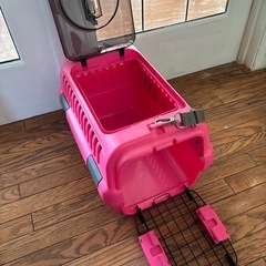 小型犬用キャリーケース　クレートの画像