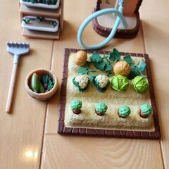 シルバニアファミリー　ハンバーガーワゴンと家具達の画像