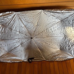 折りたたみサンシェードの画像