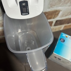 ブリタ 浄水器 ポット型 PFOS/PFOA除去試験済 ろ過水容量:1.15L(全容量:2.2L)の画像