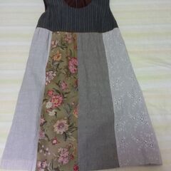 バスト下8枚切替ワンピース　4着セット　Lサイズの画像