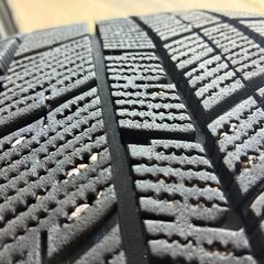 4本で、1,000円　スタッドレスタイヤ　225/40R18の画像