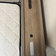 (お引渡し決定)セミダブル ベッドフレーム+マットレスの画像