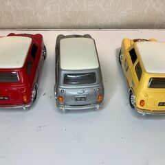 【中古玩具】カー玩具　MINIクーパー３台セットの画像
