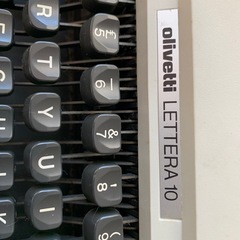 英字タイプライターの画像