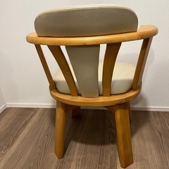 「回転式ダイニングチェア　木製フレーム×クッション　アーム付き」の画像