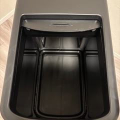 Seewin 自動開閉ゴミ箱30リットル
の画像