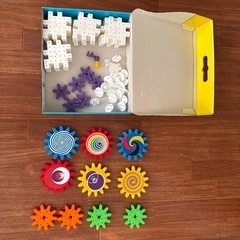 【美品】知育玩具 歯車 ブロック パズルの画像