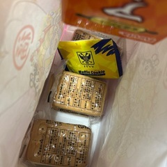 ジョイントマット大きめ9枚とお菓子セットの画像