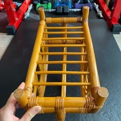 昭和レトロ　ラタンブックスタンドの画像