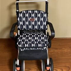 シルバーカー（手押し車）の画像