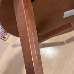 折りたたみテーブルの画像