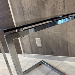 ガラスサイドテーブルの画像