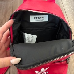adidas  鞄の画像