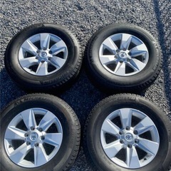 プラドタイヤの画像