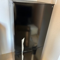 黒　冷蔵庫2年使用(不備なし、即日引き取り可)の画像