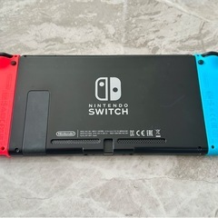 Nintendo Switch 本体 Joy-Con 充電ドック ストラップ付きの画像