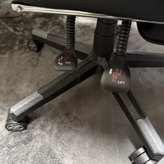 ゲーミングチェア（傷あり）の画像