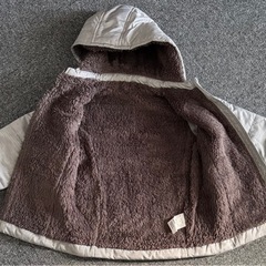 美品　120サイズ　ジャンパー　の画像