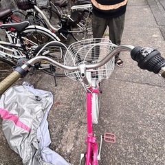 【無料】ピンク色の自転車（24インチ）をお譲りします
（中古）の画像