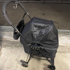 【取引中】ペットカート　小型犬用の画像