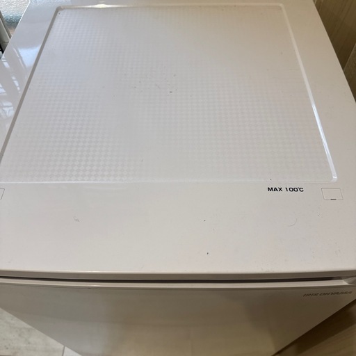 アイリスオーヤマ　ノンフロン冷凍庫　60L　IUSD-6B-W