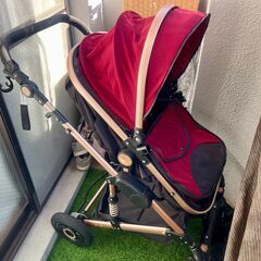 チャイルドシート付き3 in 1ベビーカーの画像