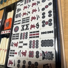 麻雀牌新品未使用と、中古マットの画像