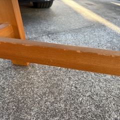 木製のベンチの画像