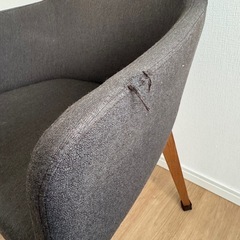 【無料】イタリア製カリガリス チェア2脚（破れ・汚れあり）の画像