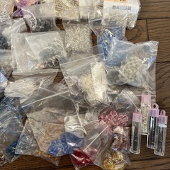 【12/22まで】ハンドメイド　パーツ　ビーズの画像