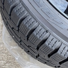 スタッドレスタイヤの画像