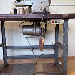 TREASURE 職業用ミシン すくい縫いミシンの画像