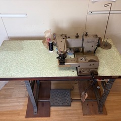 TREASURE 職業用ミシン すくい縫いミシンの画像